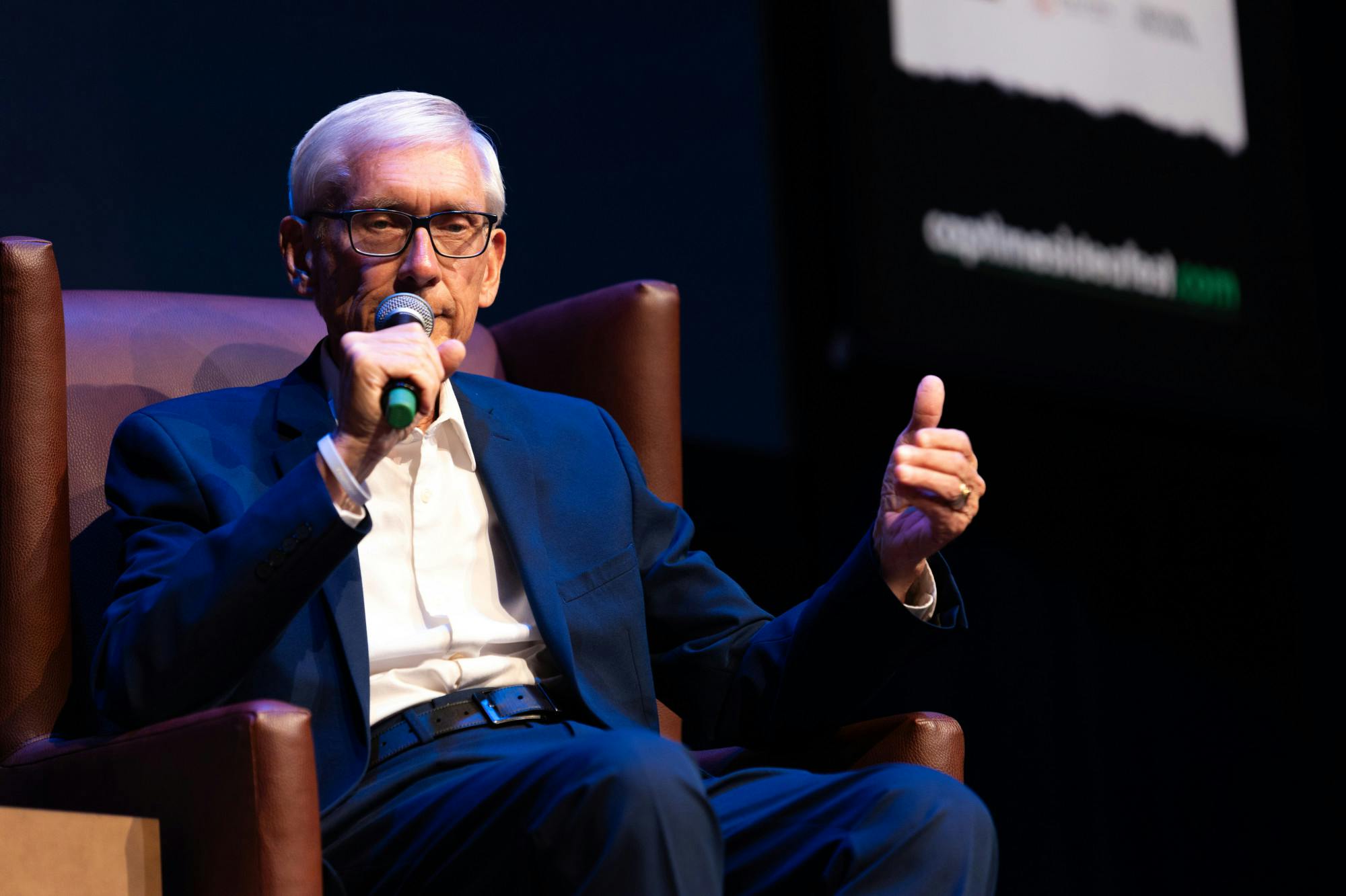 25-9-10_Tony Evers_Cap Times Idea Fest 2025_Schneider-09.jpg