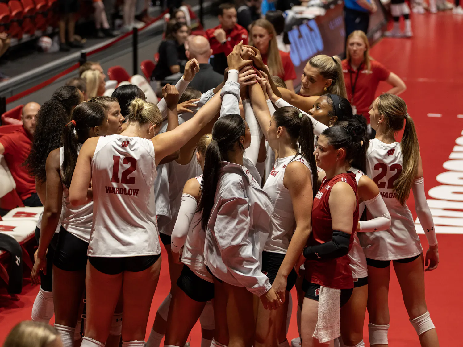 (08_08_2026)_KIM_UW_VOLLEYBALL_ALUMNI_MATCH_2026 (2 of 36).jpg