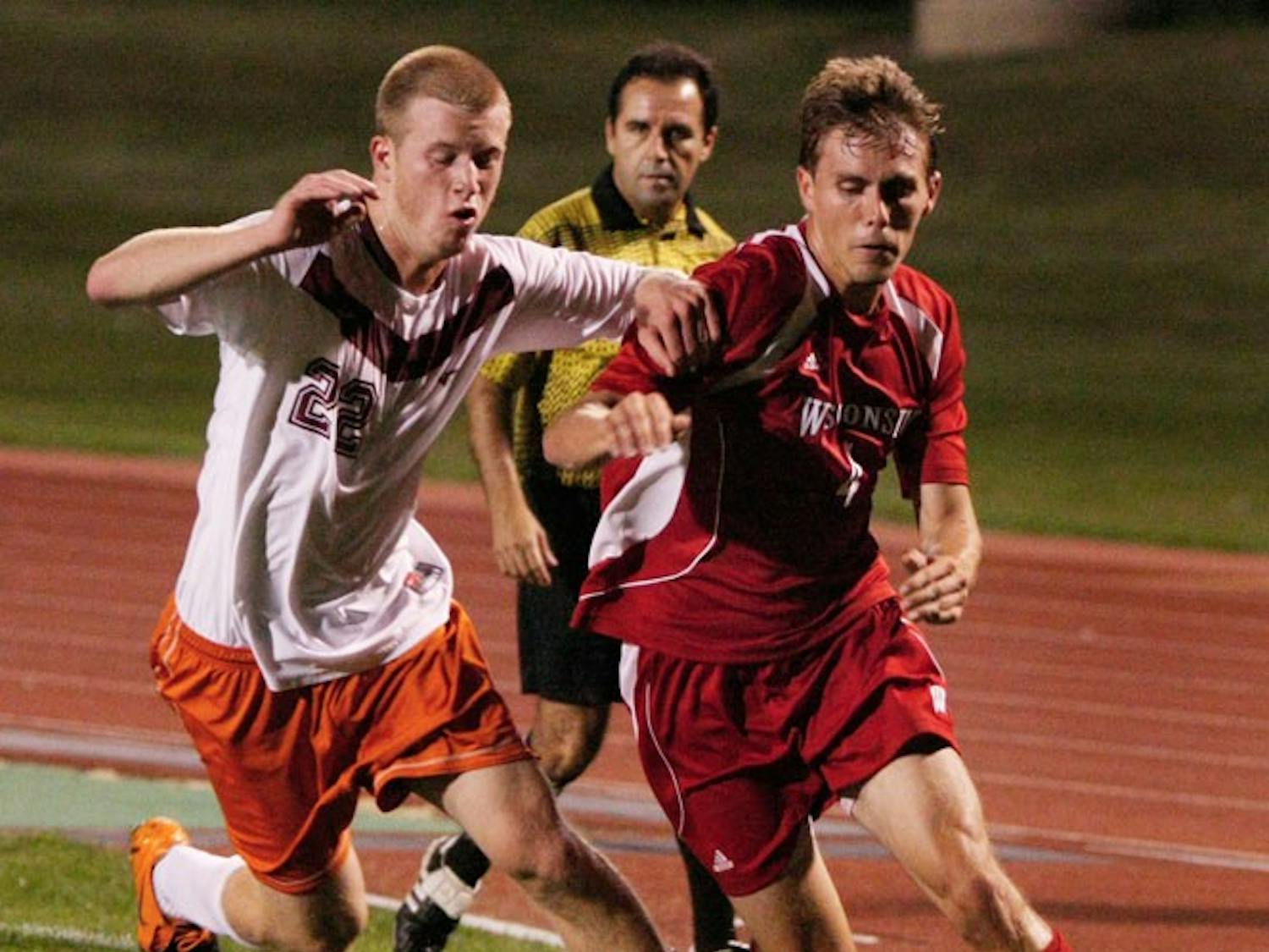 Badgers hope to build on solid weekend in road trip to UWGB