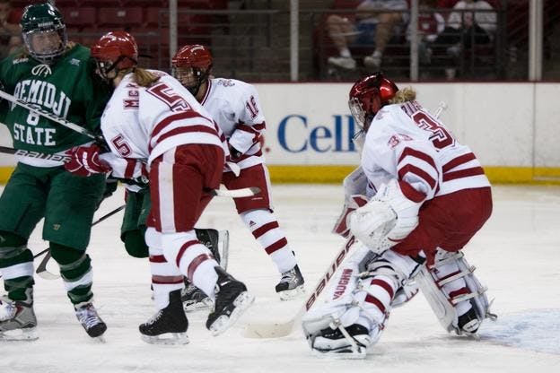 Drop the puck; WCHA season opens with North Dakota