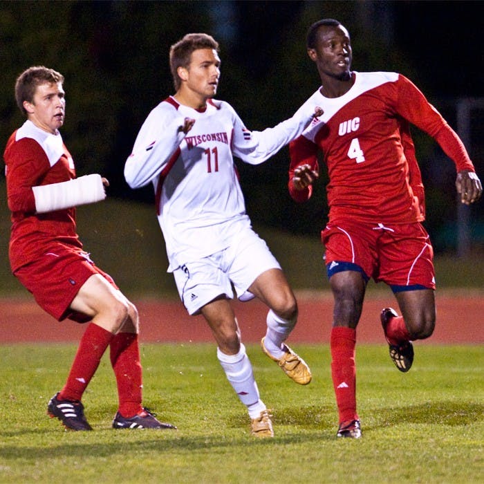 Tennyson's OT goal lifts UW over Flames