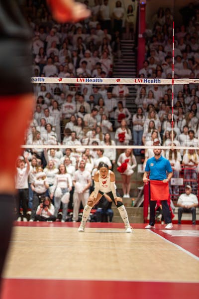 Wisconsin volleyball falls to Kentucky in devastating 5-set Final Four match