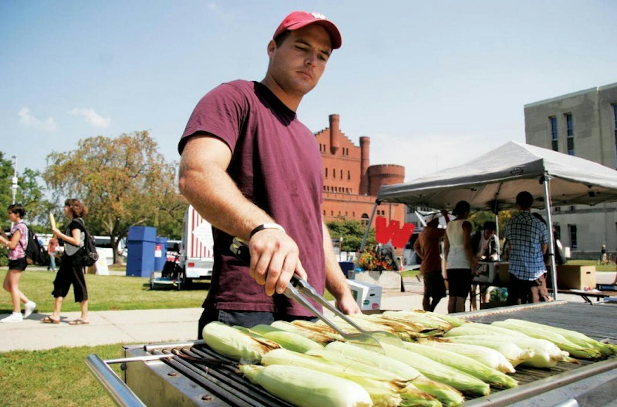 Campus organizations promote clean energy