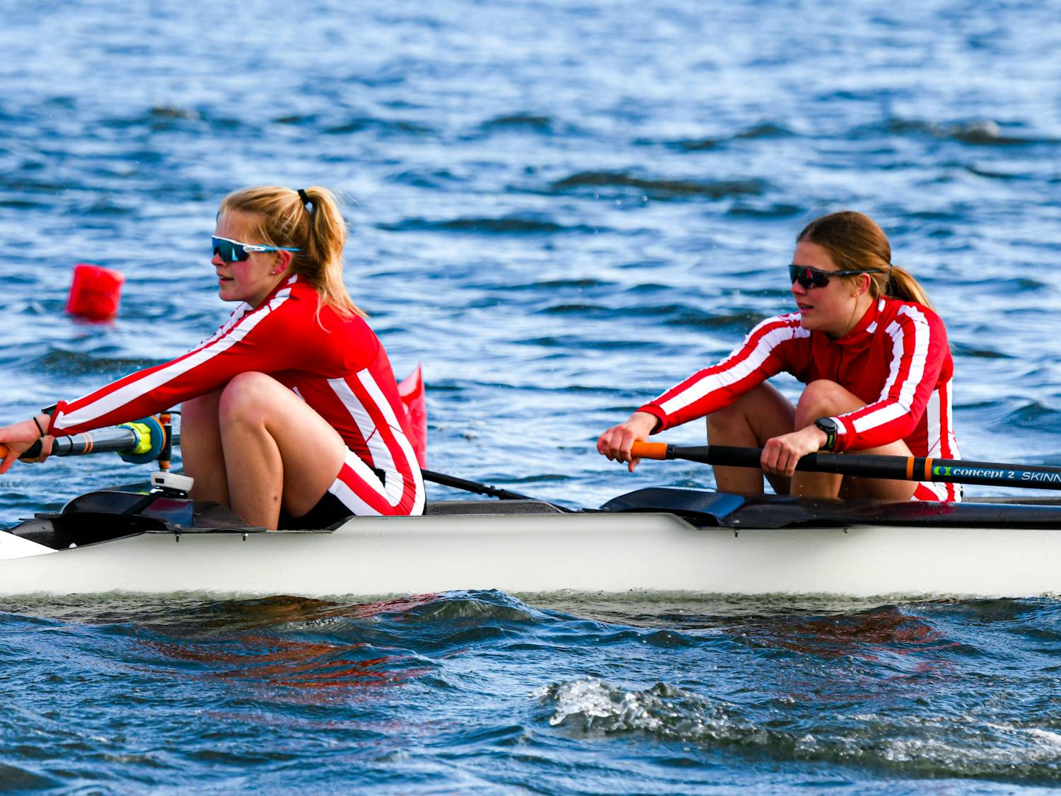 PHOTOS: Wisconsin Women's Lightweight Rowing does everything but light work in head-to-head race against Stanford
