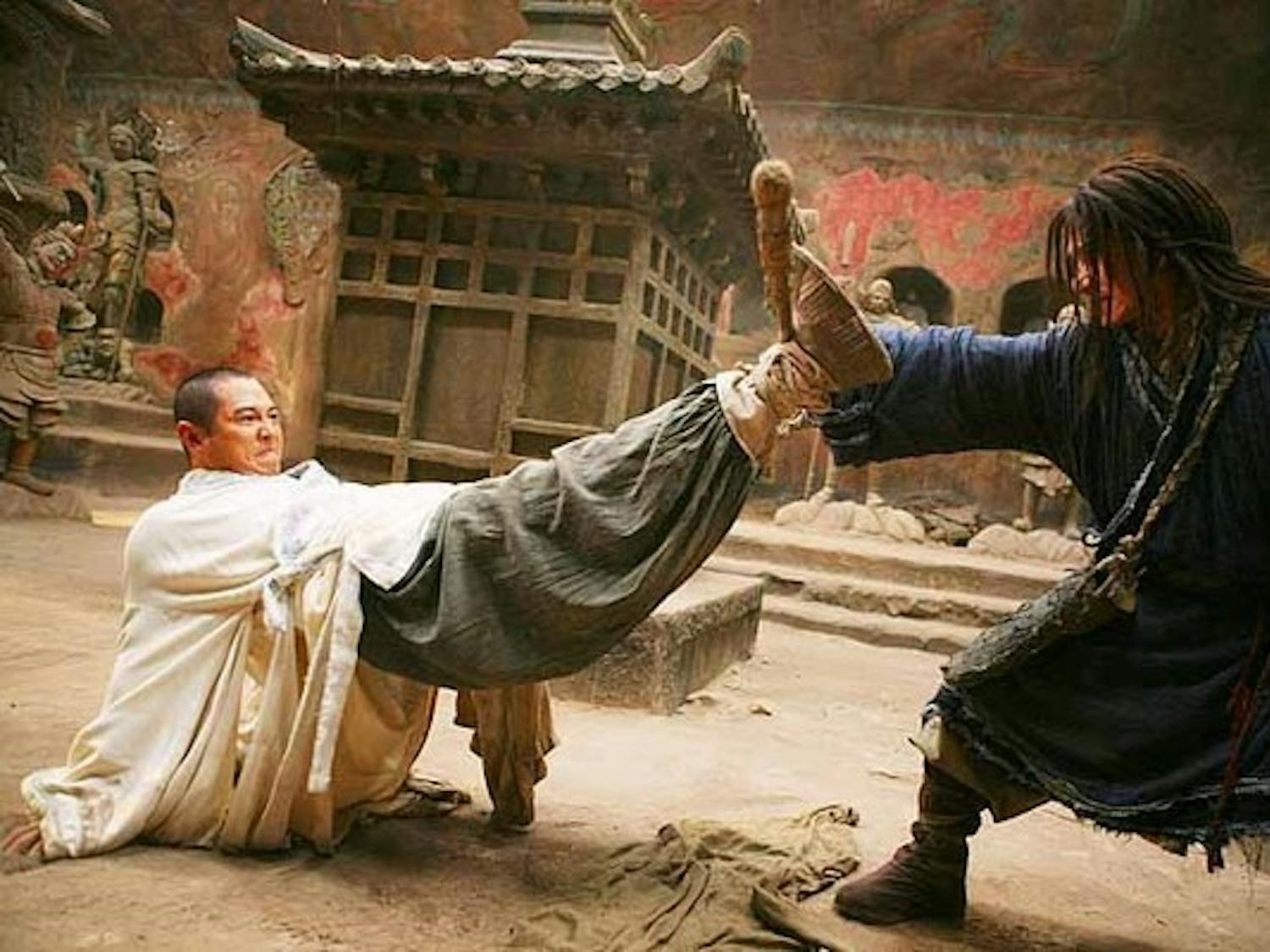 Chan and Li, together at last, don't rule kung-fu 'Kingdom'