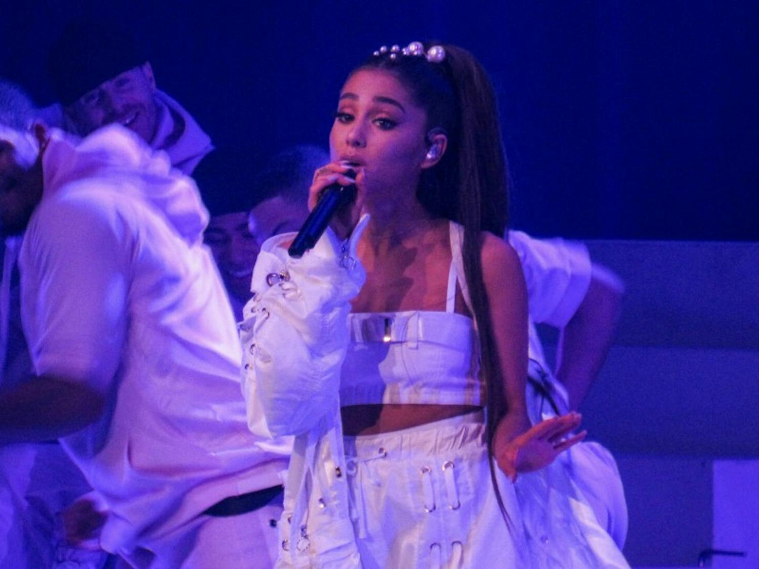 On June 4, Ariana Grande hosted a benefit concert in Manchester, England.&nbsp;