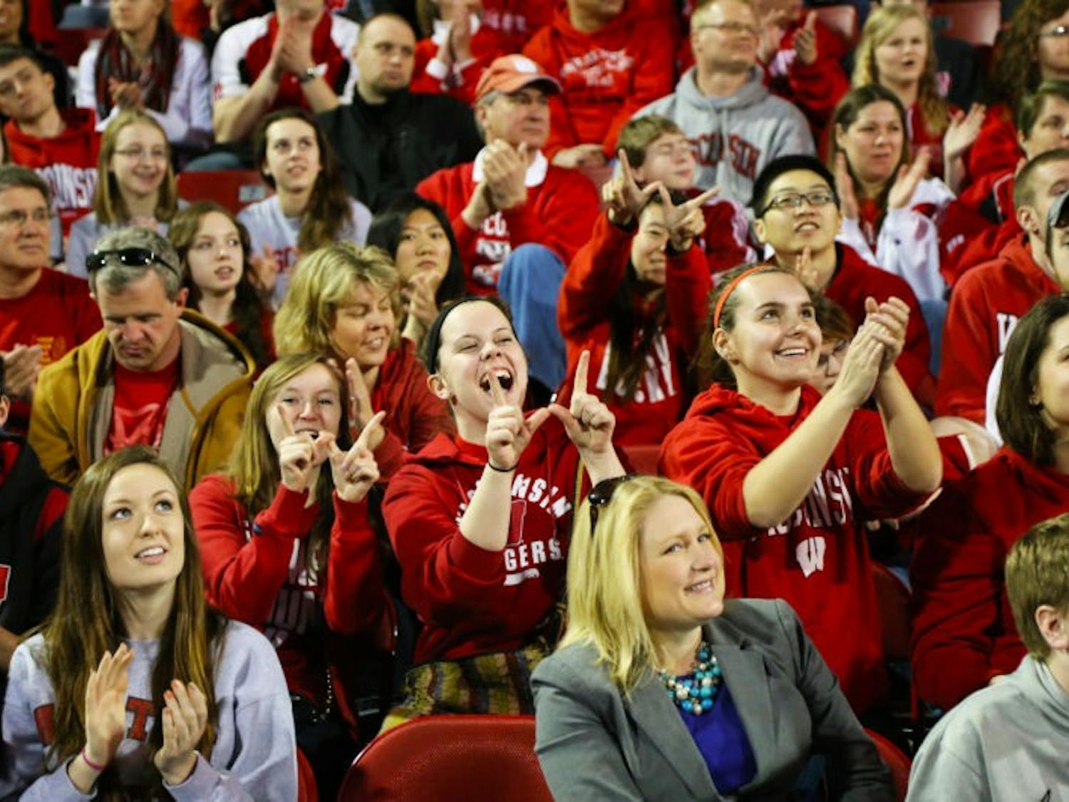 Badger Fans Welcome Home Men's Basketball Team