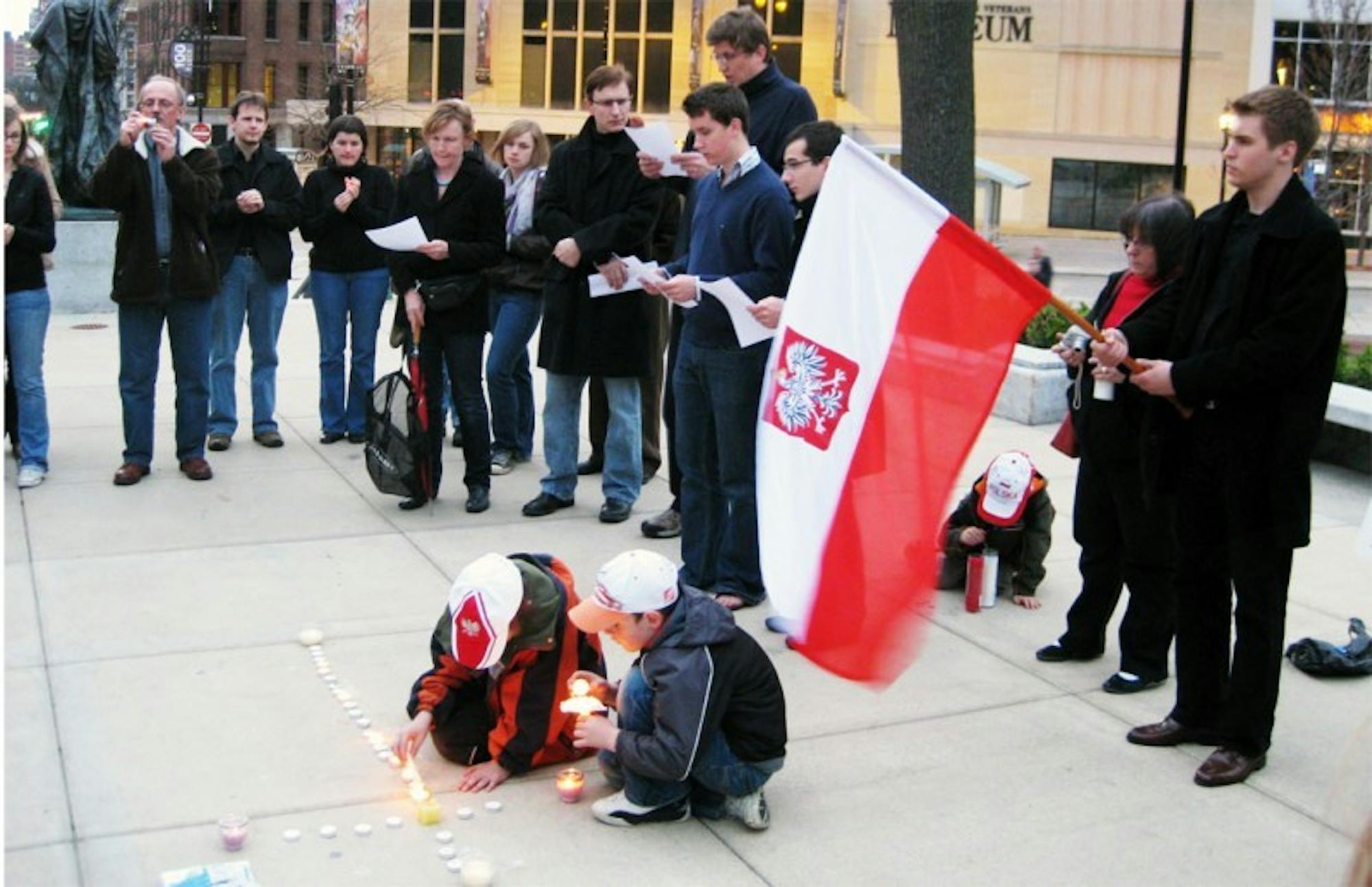 Madison community gathers to mourn Polish president and victims