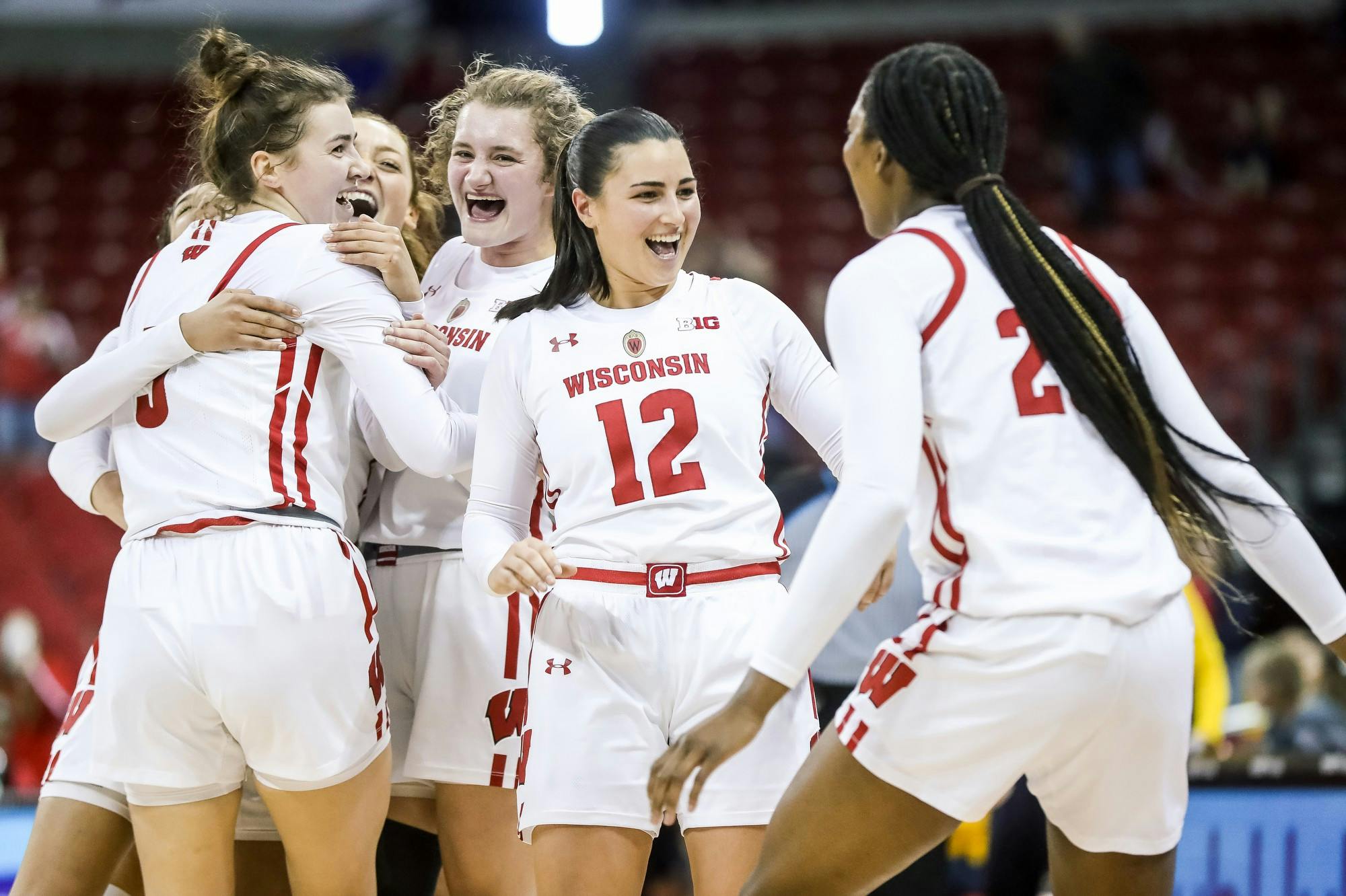 PHOTOS: Women's Basketball upsets #12 Michigan 78-70