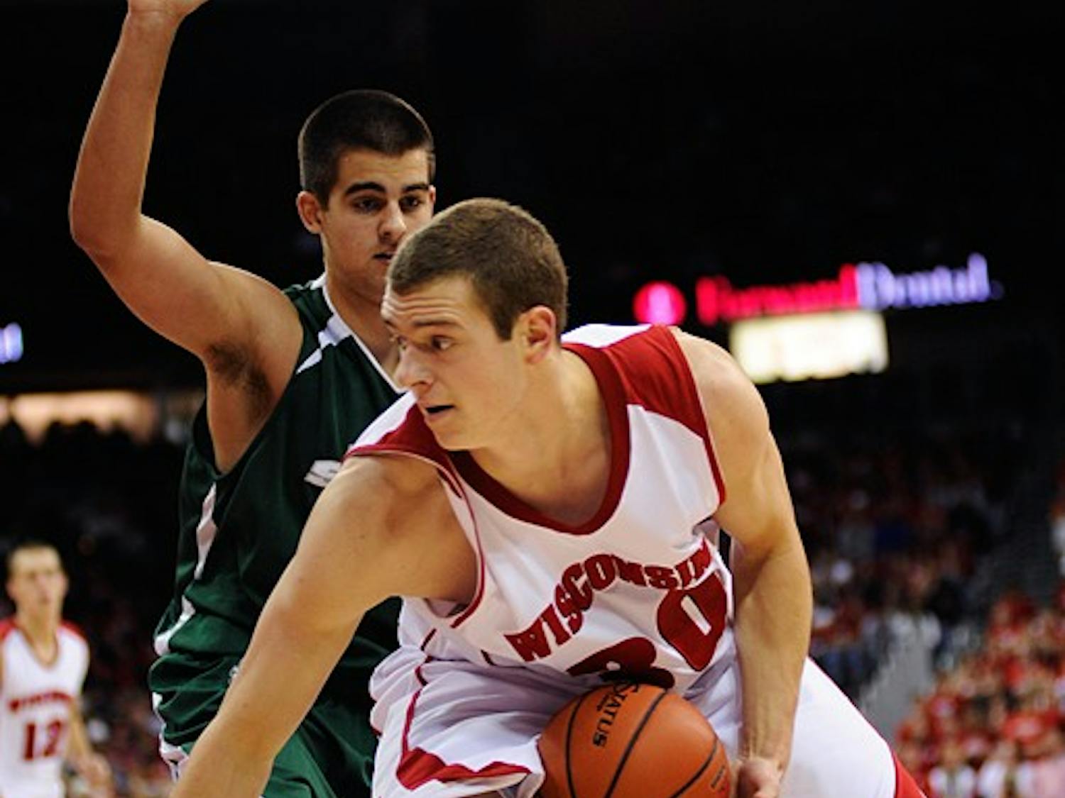 Wisconsin cruises to preseason victory