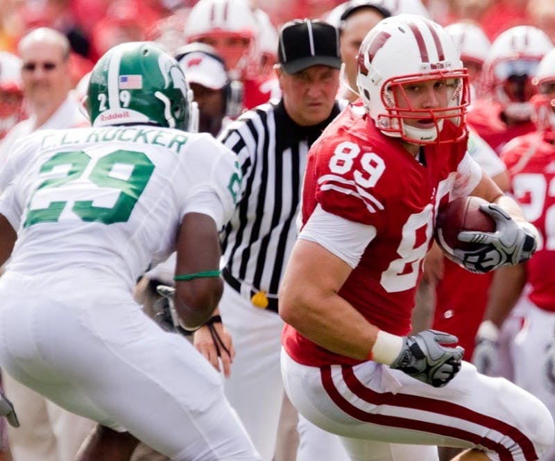 Tolzien, Graham team up to power air attack