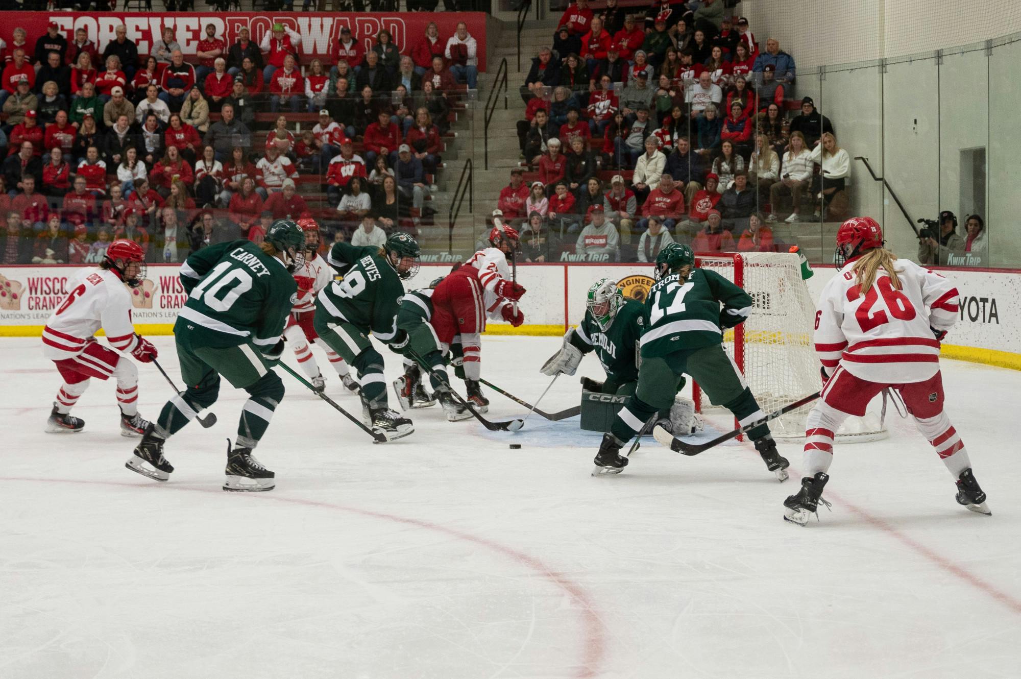 PHOTOS: Badgers break records; crush Bemidji State to qualify for WCHA Final Faceoff, 11-0