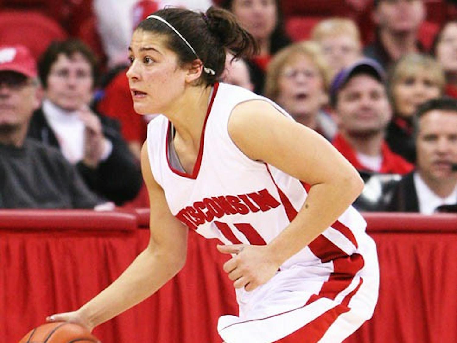 Behind D'Alie's 21 points, Badgers rout Penn State