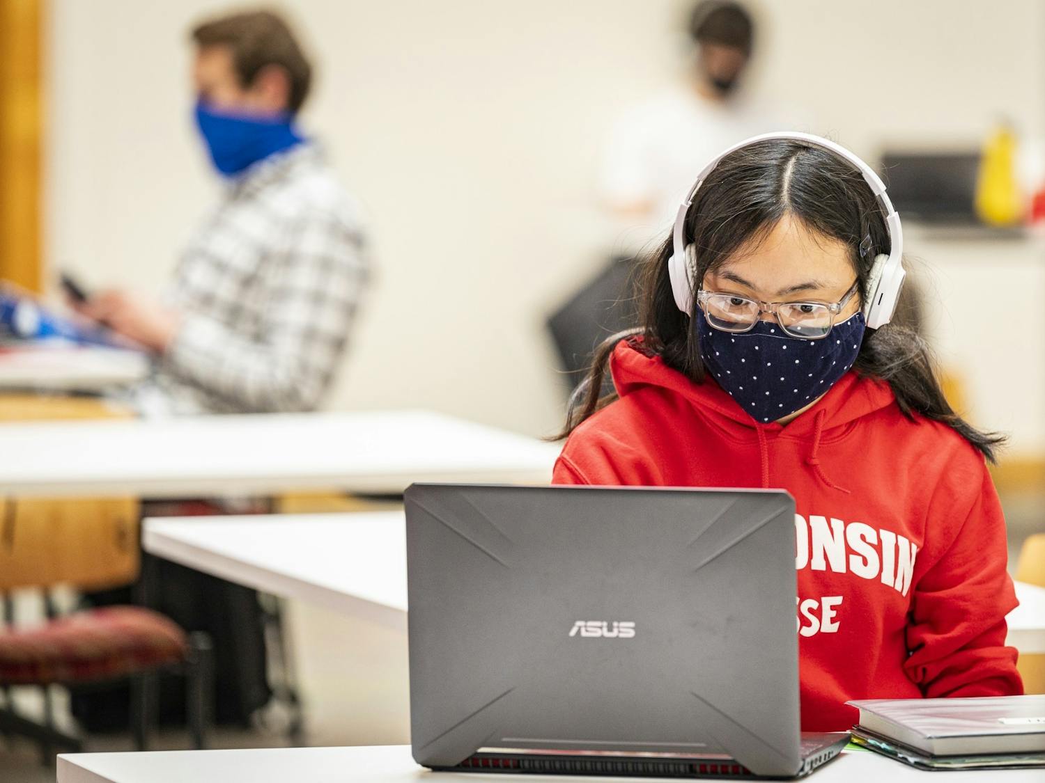 d0c31129-93c7-468a-a80d-cda2f87034cb.sized-1000x1000 (1).jpg