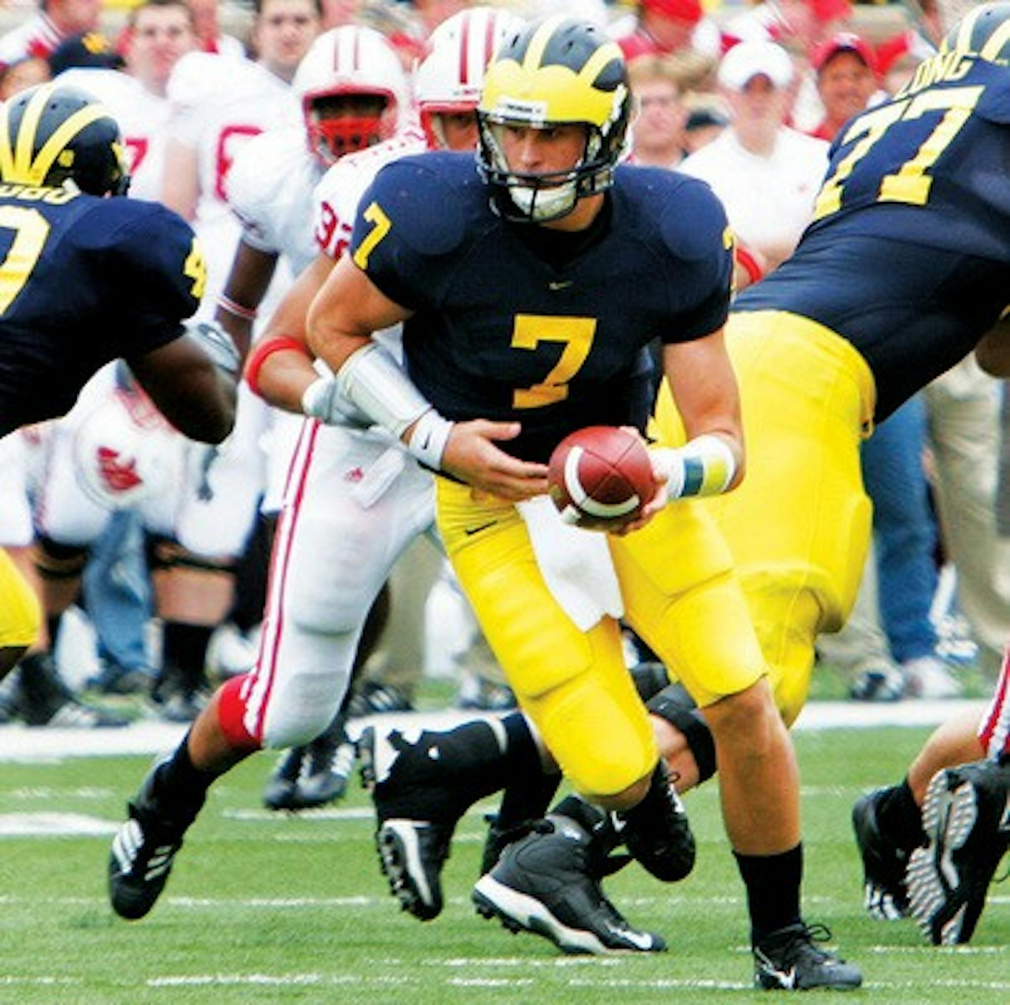 Trojans, Huskers falter as Ducks fly high