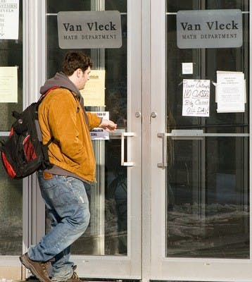 Van Vleck power outage cancels class