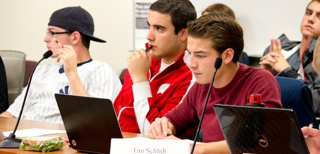 Student Services Finance Committee meets to discuss organizations' eligibility