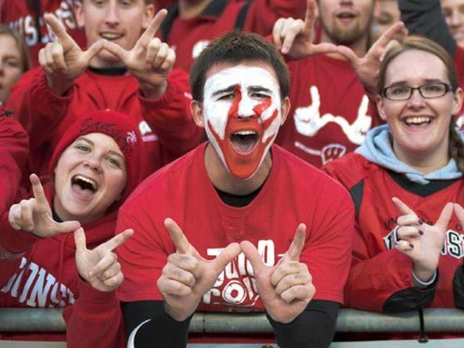 Ticket scams, arrests high at football game