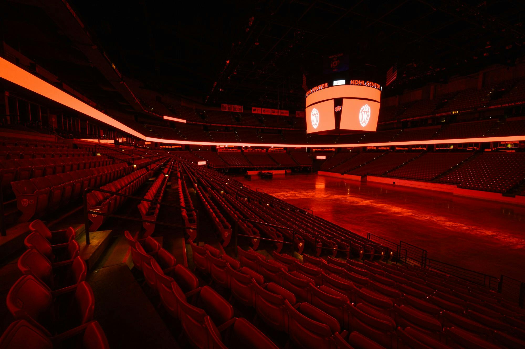 Empty_Kohl_Center_red_light20_9071