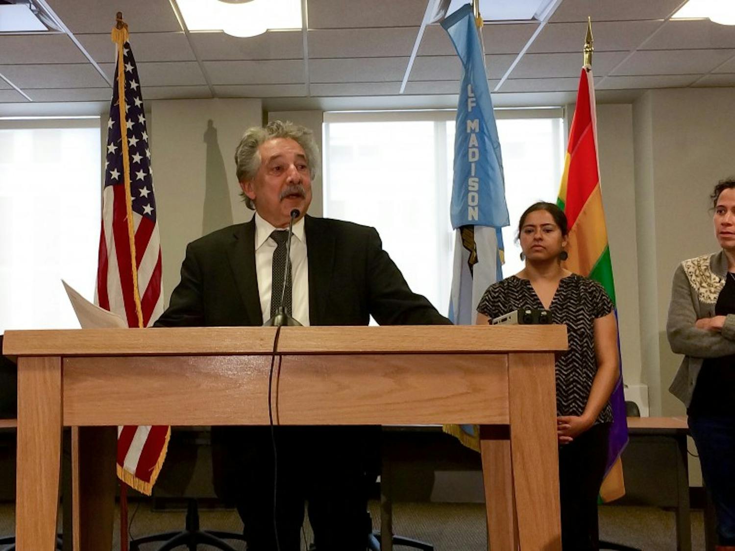 Madison police and officials won’t change immigration policies under a newly signed executive order threatening federal funding cuts to sanctuary cities, Mayor Paul Soglin said Thursday.