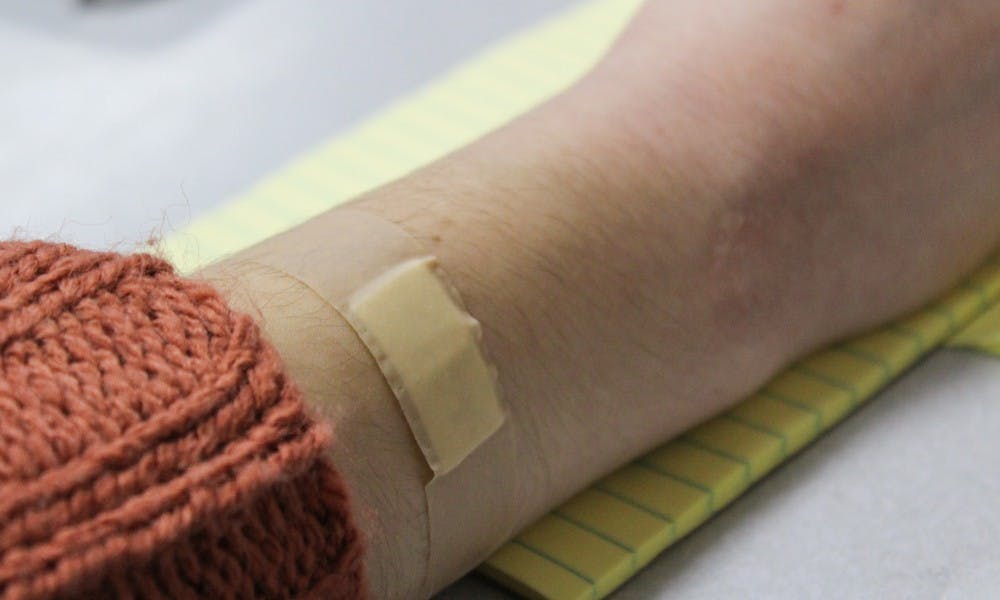New bandage technology could be a faster, cost-efficient way to heal injuries. &nbsp;