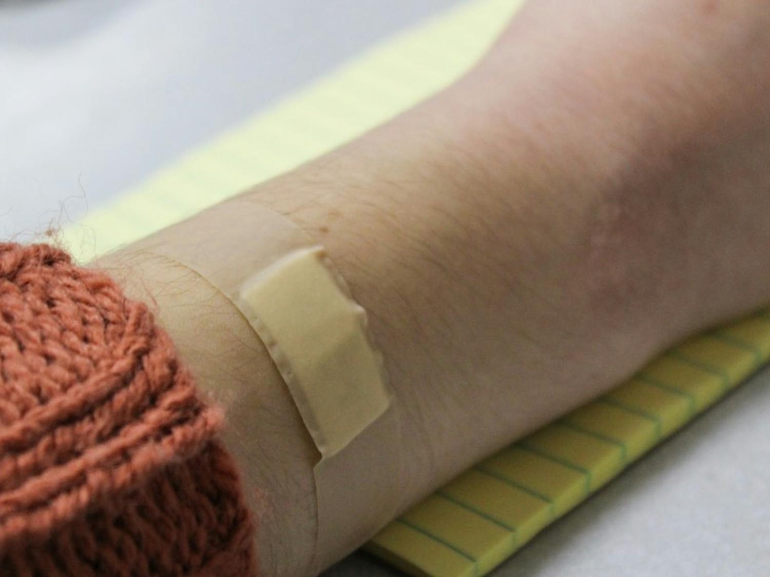 New bandage technology could be a faster, cost-efficient way to heal injuries. &nbsp;