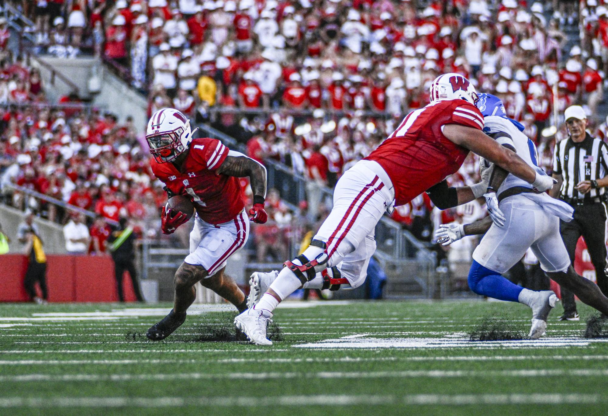 2023.09.02-Wisconsin-Football-vs-Buffalo-Bulls-12.jpg