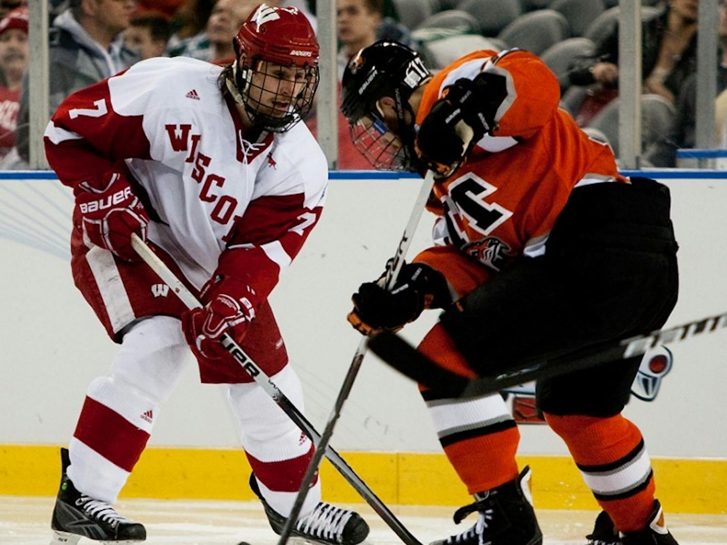 Badgers rout RIT, will face BC in title game