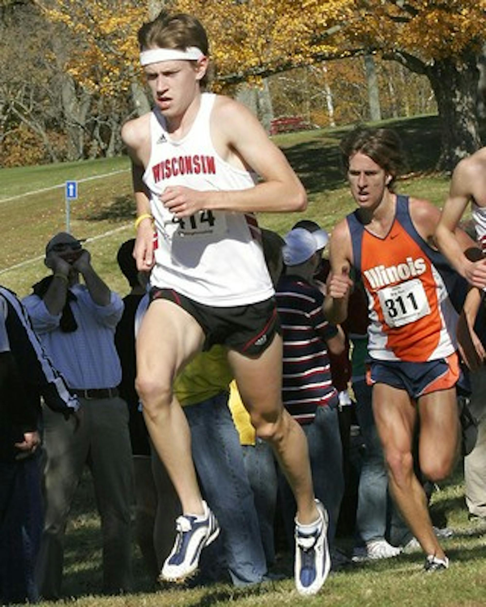 Withrow sprints to victory in Oregon; Badgers place 2nd, 4th
