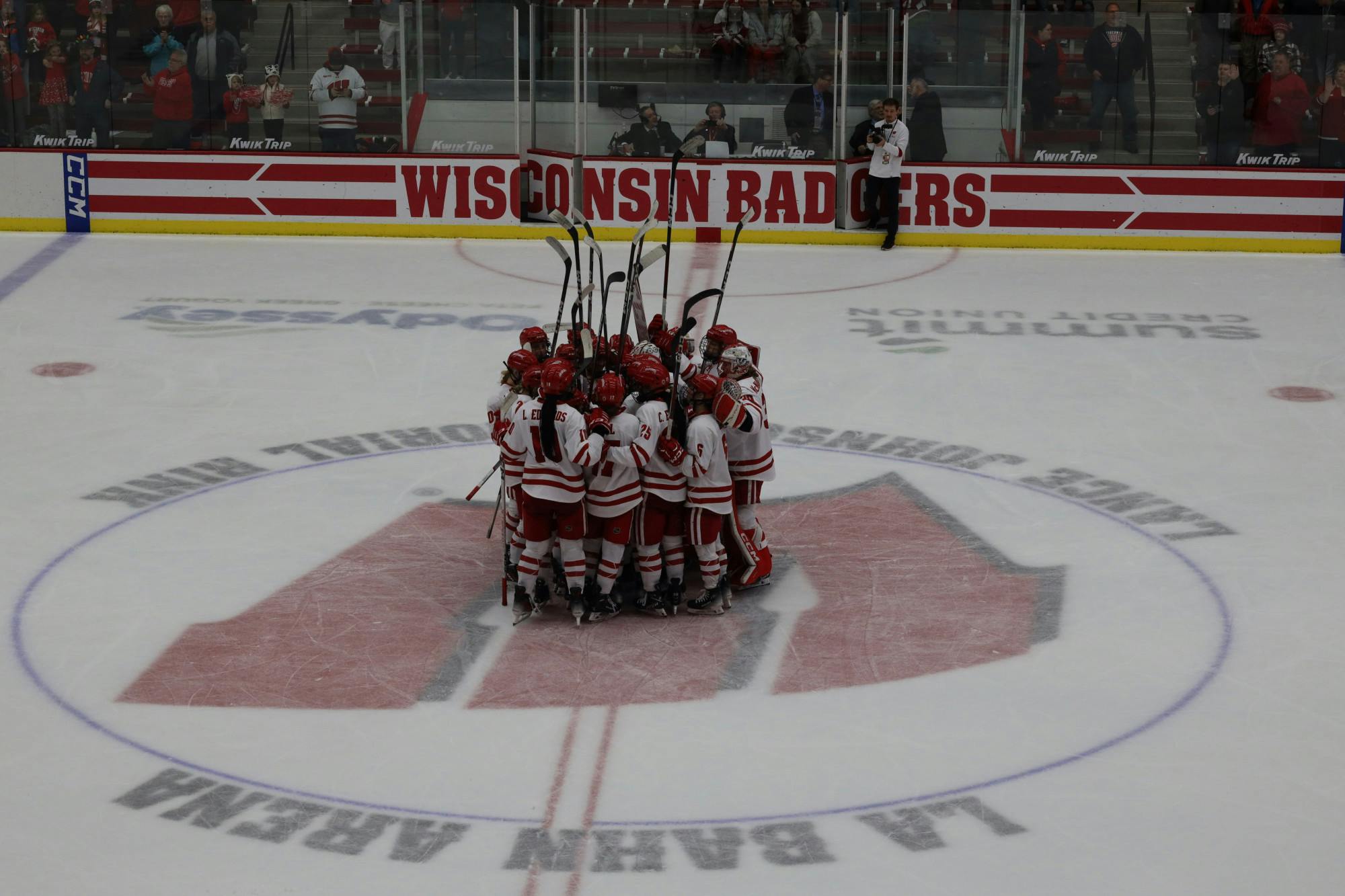 PHOTOS: No. 6 Duluth defeats No. 2 Wisconsin Women's Hockey 3-2