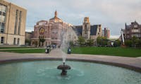 Photo of the fountain in the middle of Library Mall.