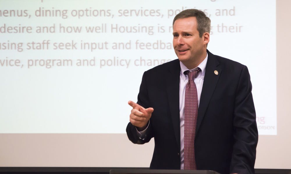 Jeff Novak, UW-Madison’s director of university housing, announced his intention to make dining halls food stamp accessible in a speech to ASM’s Student Council Wednesday.
