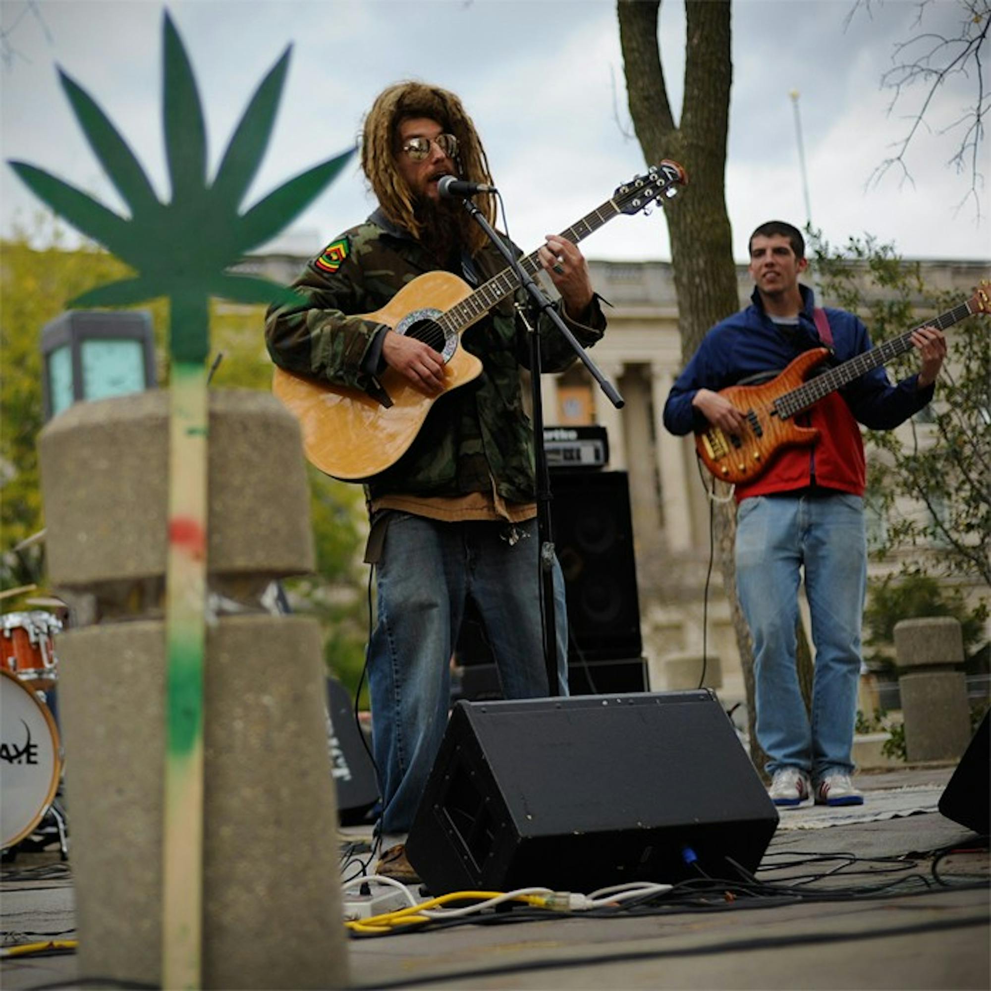 Hundreds march for marijuana legalization