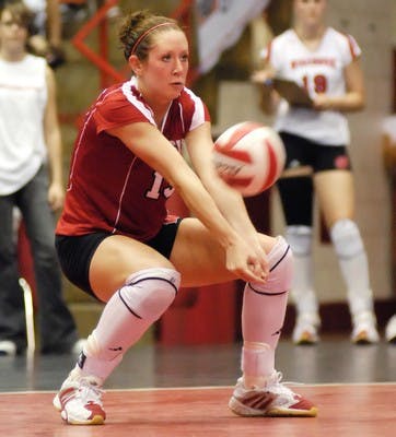 Volleyball prepares to extend streak, 'spike cancer'