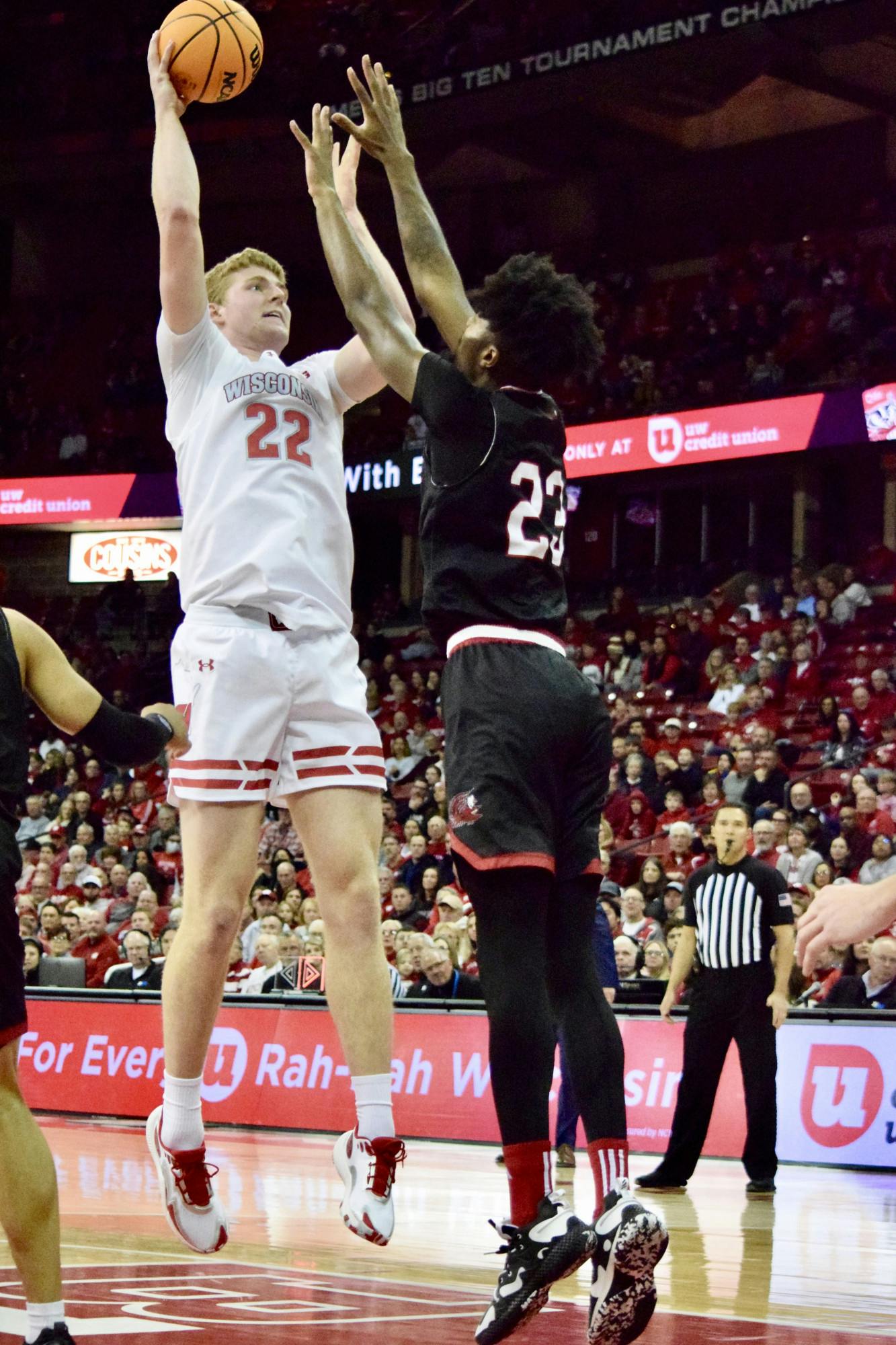 Badgers Men’s Basketball Soars Past Jacksonville State - The Daily Cardinal