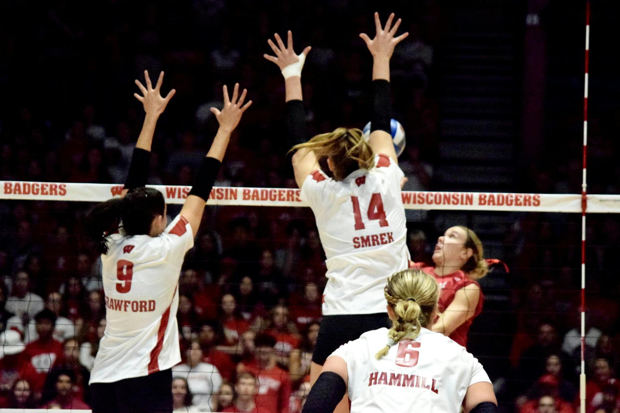 Wisconsin Volleyball Continues Undefeated Start, Sweeps Indiana - The ...