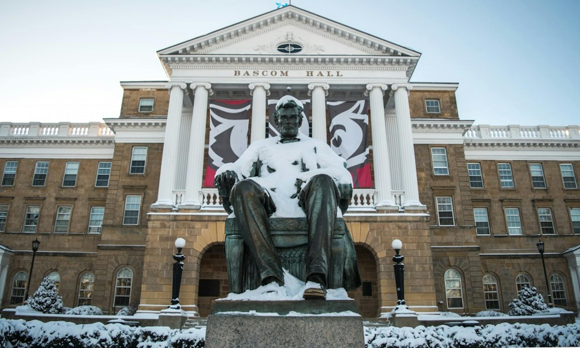 In a surprising late-season storm, much of Wisconsin was blanketed in snow, burdening residents with winter delays after several warm days hinted to signs of spring’s arrival.