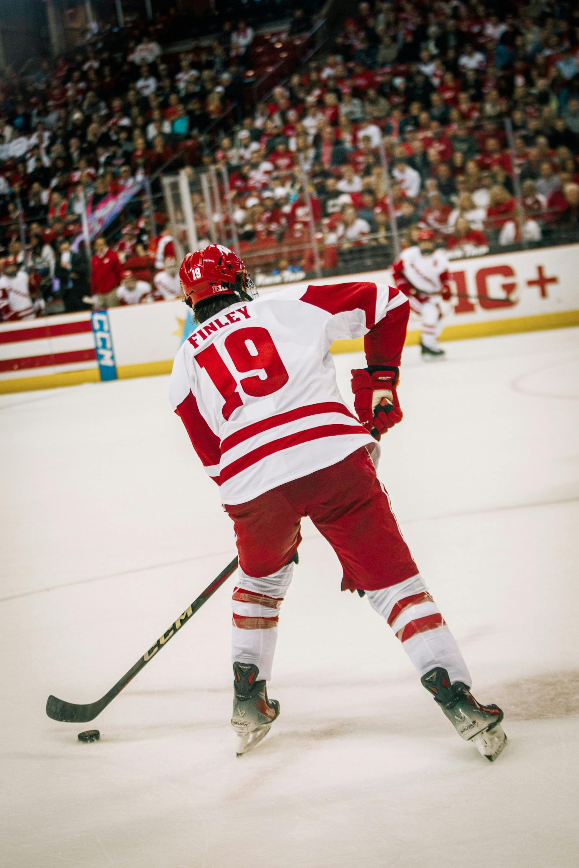 wavphotography_hockey_wisco_10-25-18.jpg