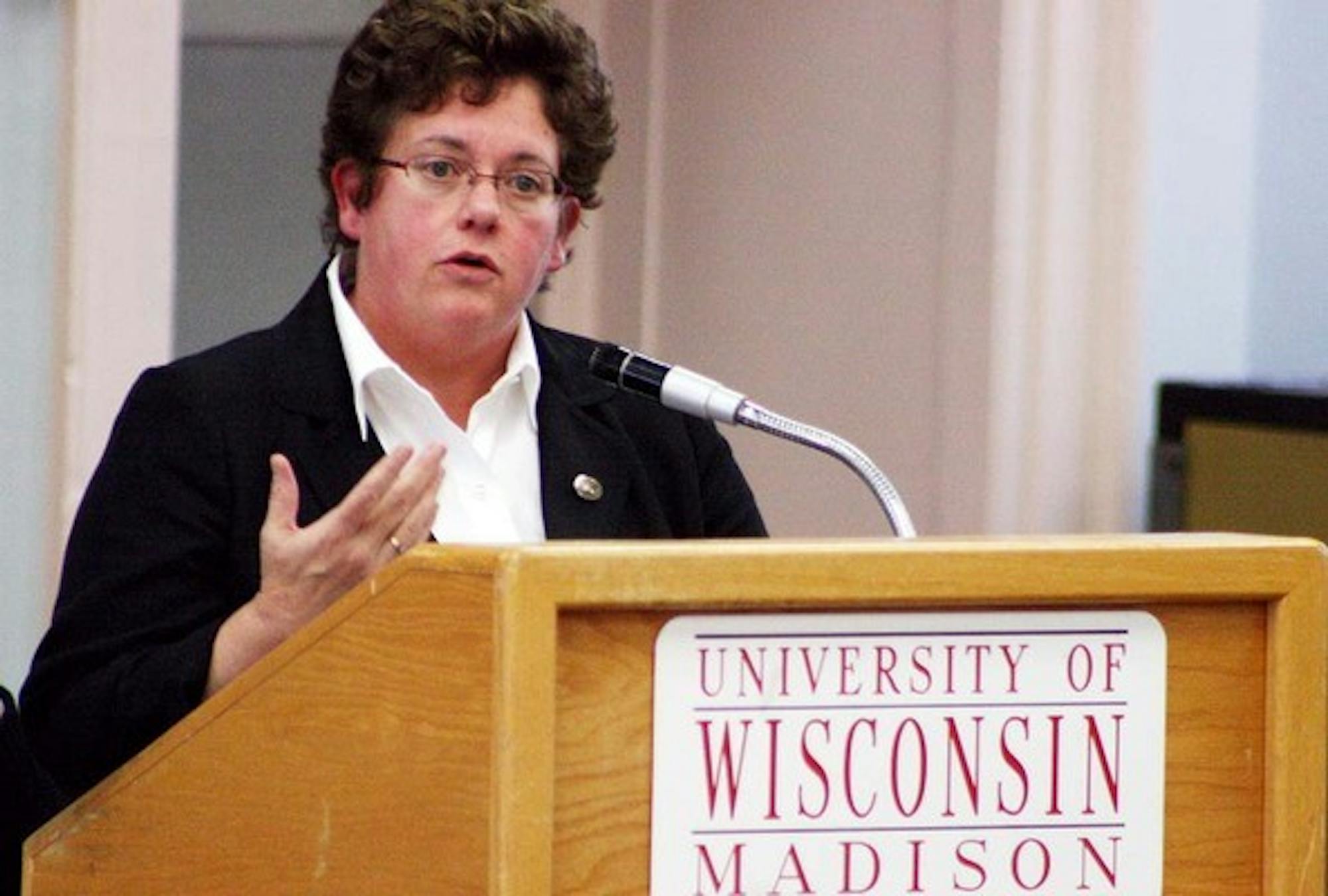 Faculty Senate addresses band, Athletic Board issues