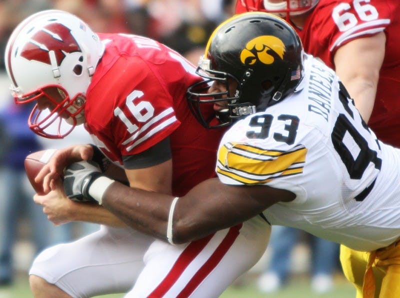 Tolzien struggles in tough loss