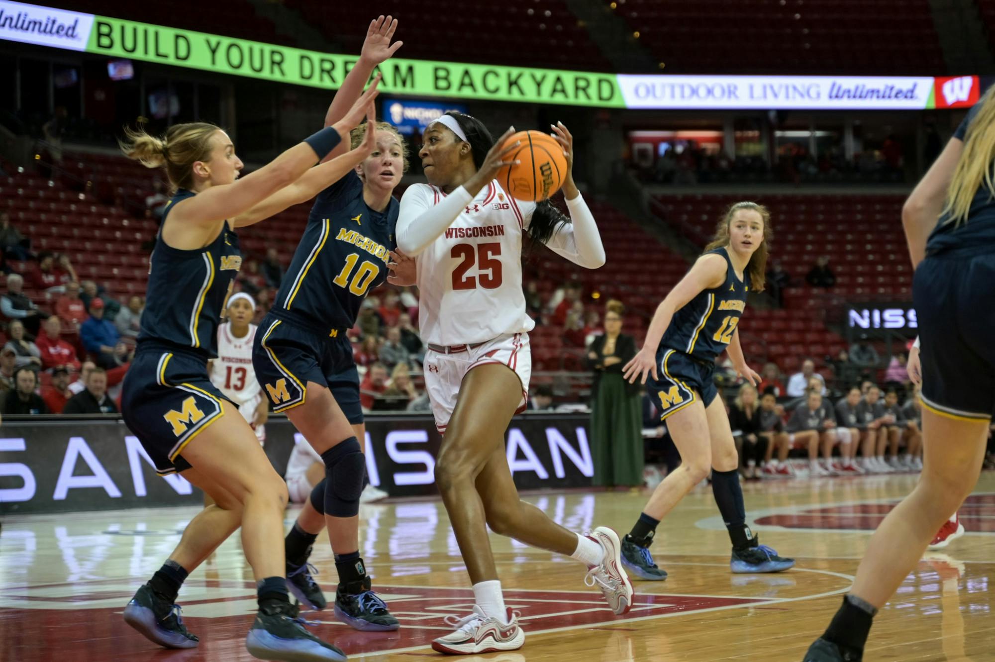 Badger_Womens_Basketball_vs_Michigan_January_29_2025-8.jpg