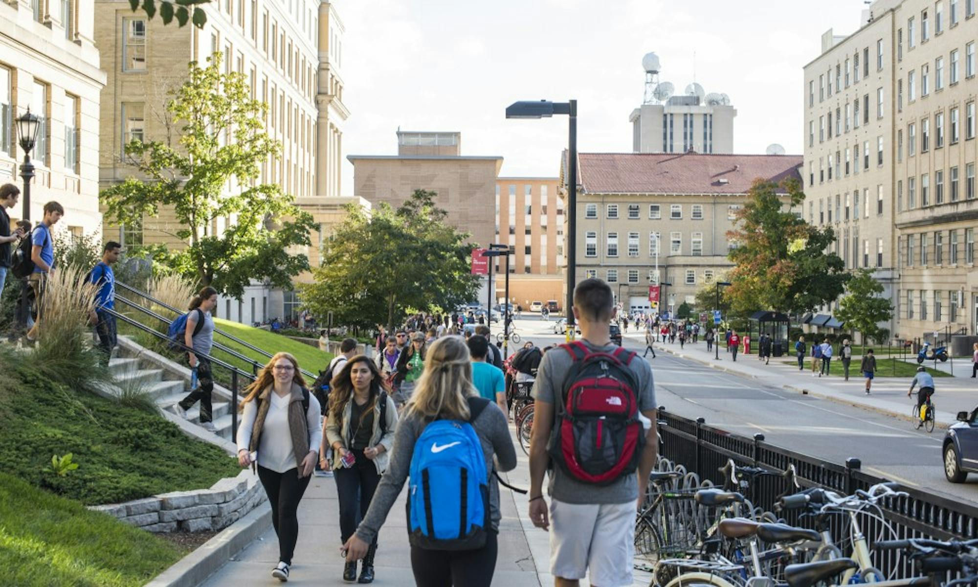 UW-Madison incoming freshman class breaks record as largest in university history 