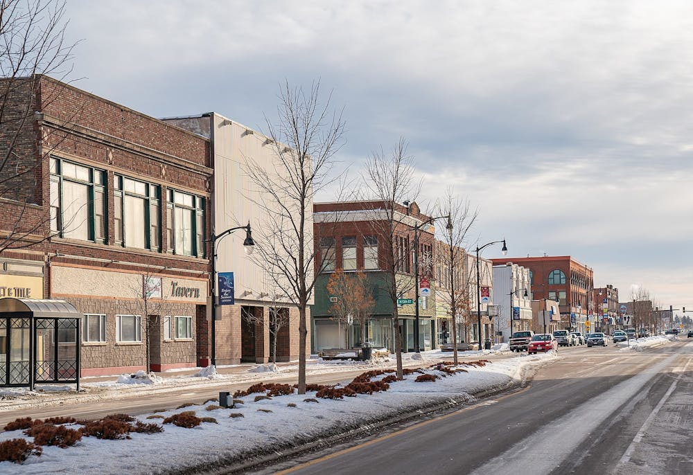 Downtown_Superior_Wisconsin_in_Winter_(50962517486).jpeg
