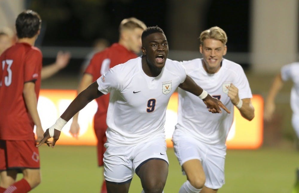 Sophomore forward Daryl Dike put Virginia up early, heading a cross by junior midfielder Joe Bell past Louisville junior goalkeeper Jake Gelnovatch in the second minute.&nbsp;