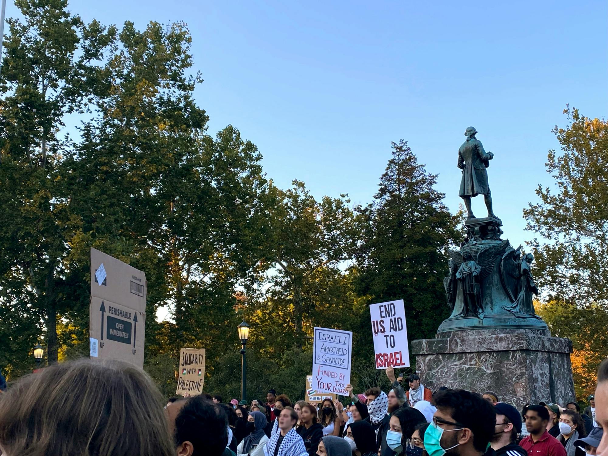 Hosted by Students for Justice in Palestine, the rally was primarily centered around educating attendees about Palestine’s history and the need for active education and resistance against Israeli occupation.