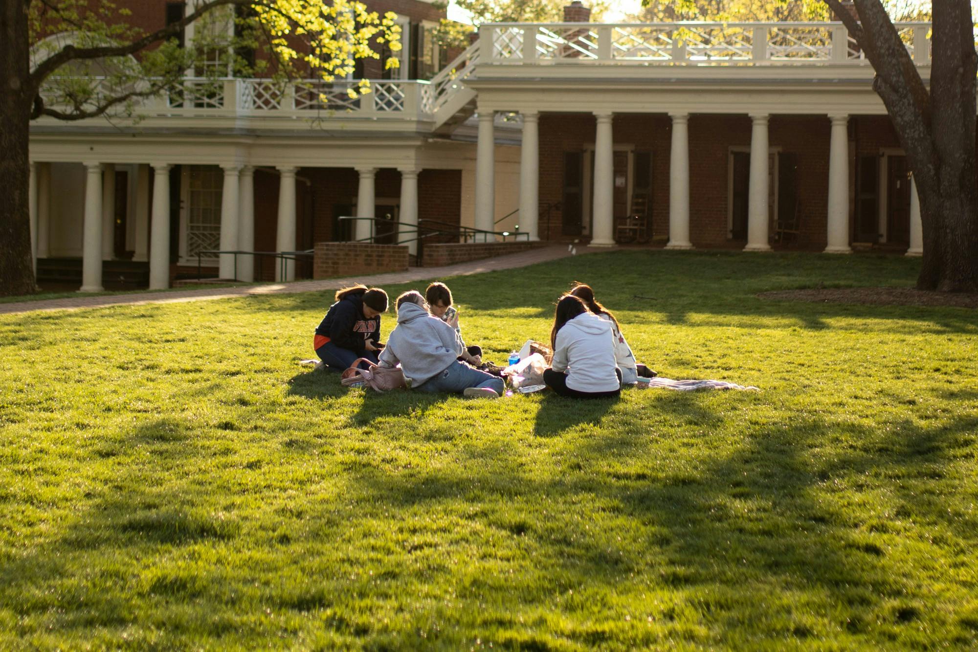 Considering the progress of Hoos Connected thus far, an extension of the program offered to third and fourth-year students would allow them to reap these benefits as well — giving students the oppurtunity to collaborate and share their experiences within their college life.&nbsp;