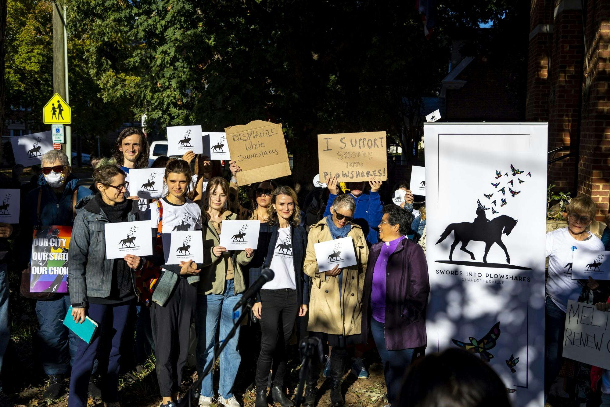 The trial will determine whether the City had the right to transfer ownership of the Robert E. Lee statue which formerly stood in Market Street Park to the Jefferson School of African American Heritage