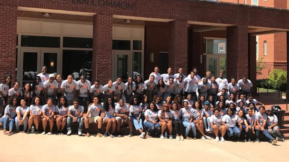 This program connects new students with peer advisors who provide support and counseling, and offers a range of activities, workshops, and seminars.