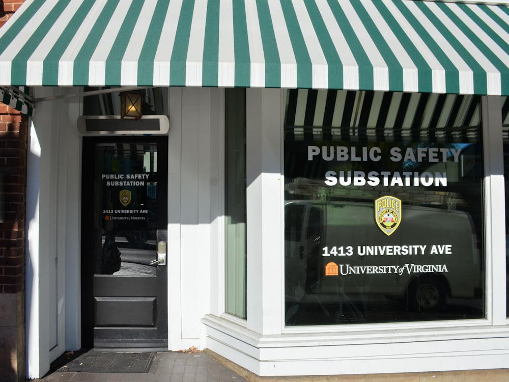 Even after shelter-in-place orders had been lifted, some community members continued to receive email alerts stating that students must remain indoors due to Hill’s sighting near the University.