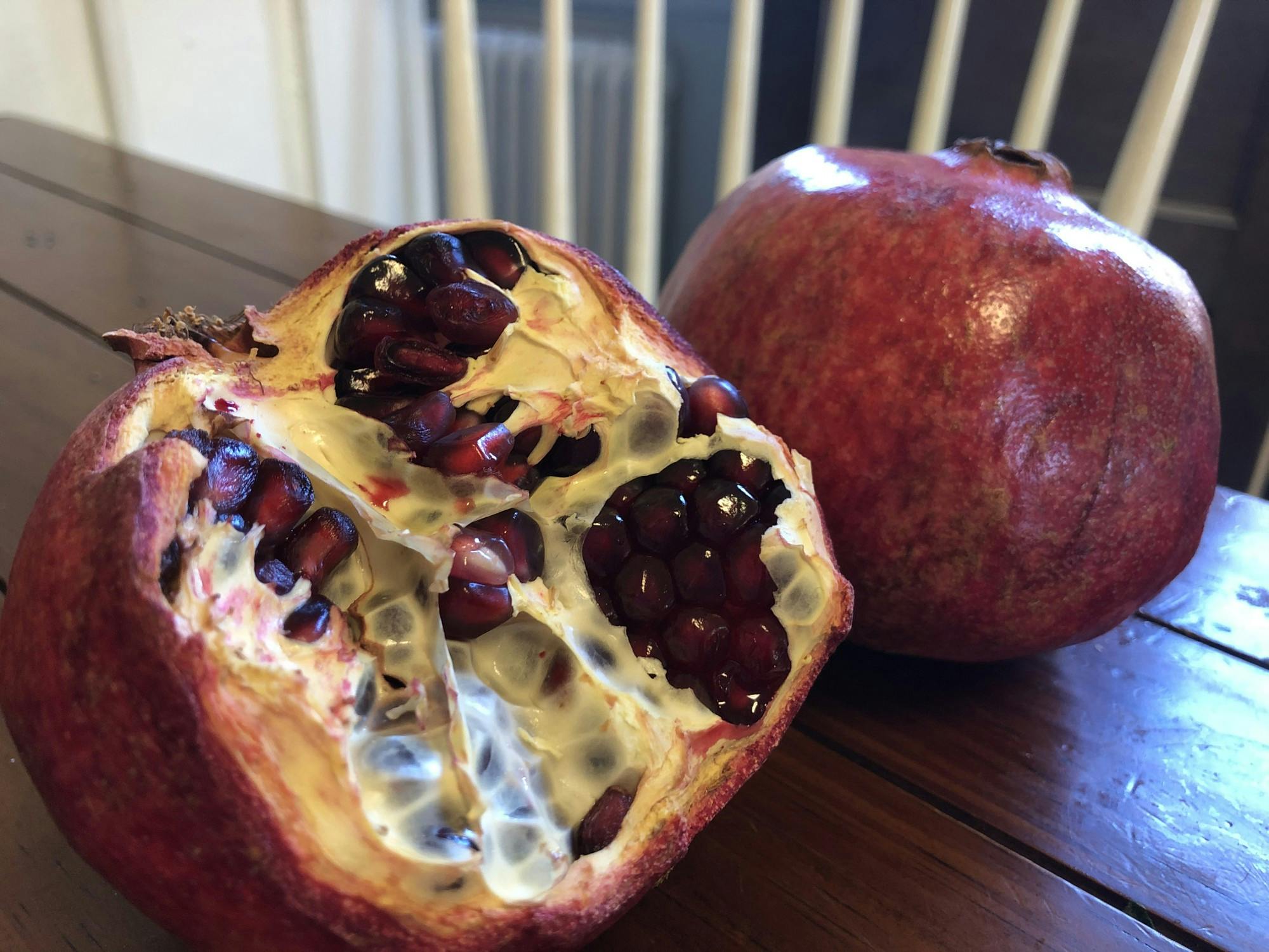 &nbsp;Pomegranates are grown all over the world in warm, dry climates like the Meditteranean, Middle East and parts of Asia.&nbsp;
